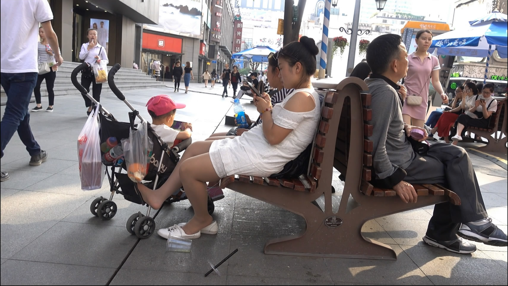 streetsnapnylon[00 01 03][20181208 095415 9]